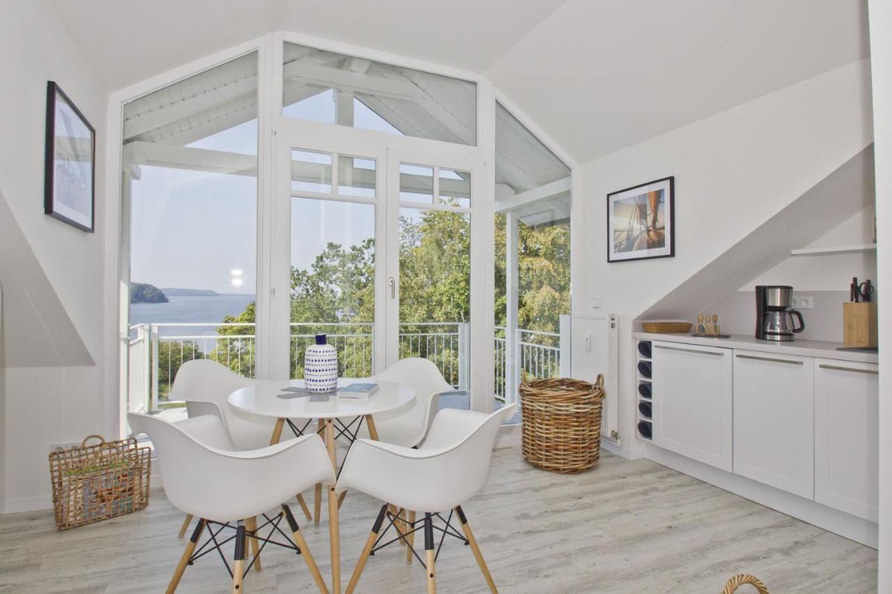 Moderne Ferienwohnung Mit Balkon, Meerblick - Ferienresidenz Zwei Boddenfewo 1-5 Lietzow Zewnętrze zdjęcie