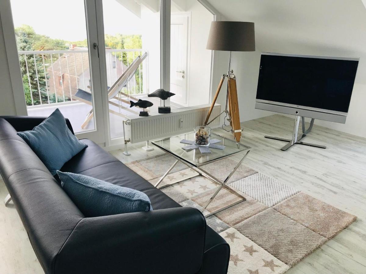 Moderne Ferienwohnung Mit Balkon, Meerblick - Ferienresidenz Zwei Boddenfewo 1-5 Lietzow Zewnętrze zdjęcie