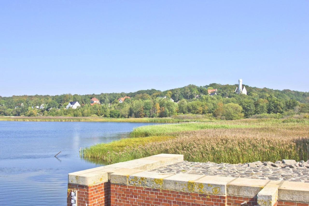 Moderne Ferienwohnung Mit Balkon, Meerblick - Ferienresidenz Zwei Boddenfewo 1-5 Lietzow Zewnętrze zdjęcie
